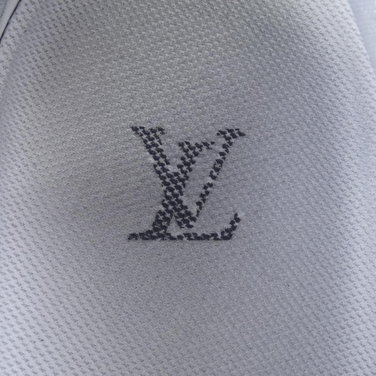 ルイヴィトン LOUIS VUITTON LVトレイナーライン スニーカー