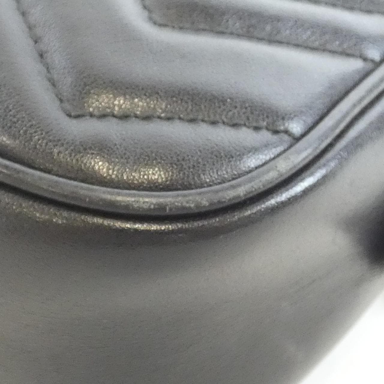 グッチ GG MARMONT 448065 DTD1T ショルダーバッグ