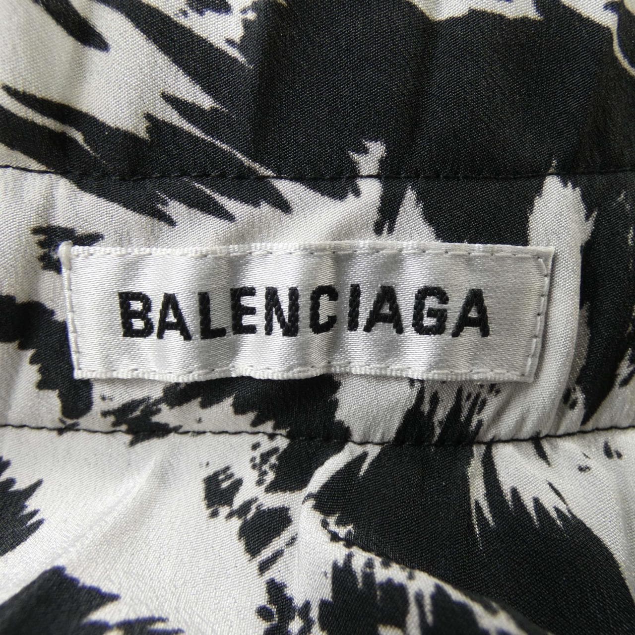 バレンシアガ BALENCIAGA 529757 TILK4 スカート