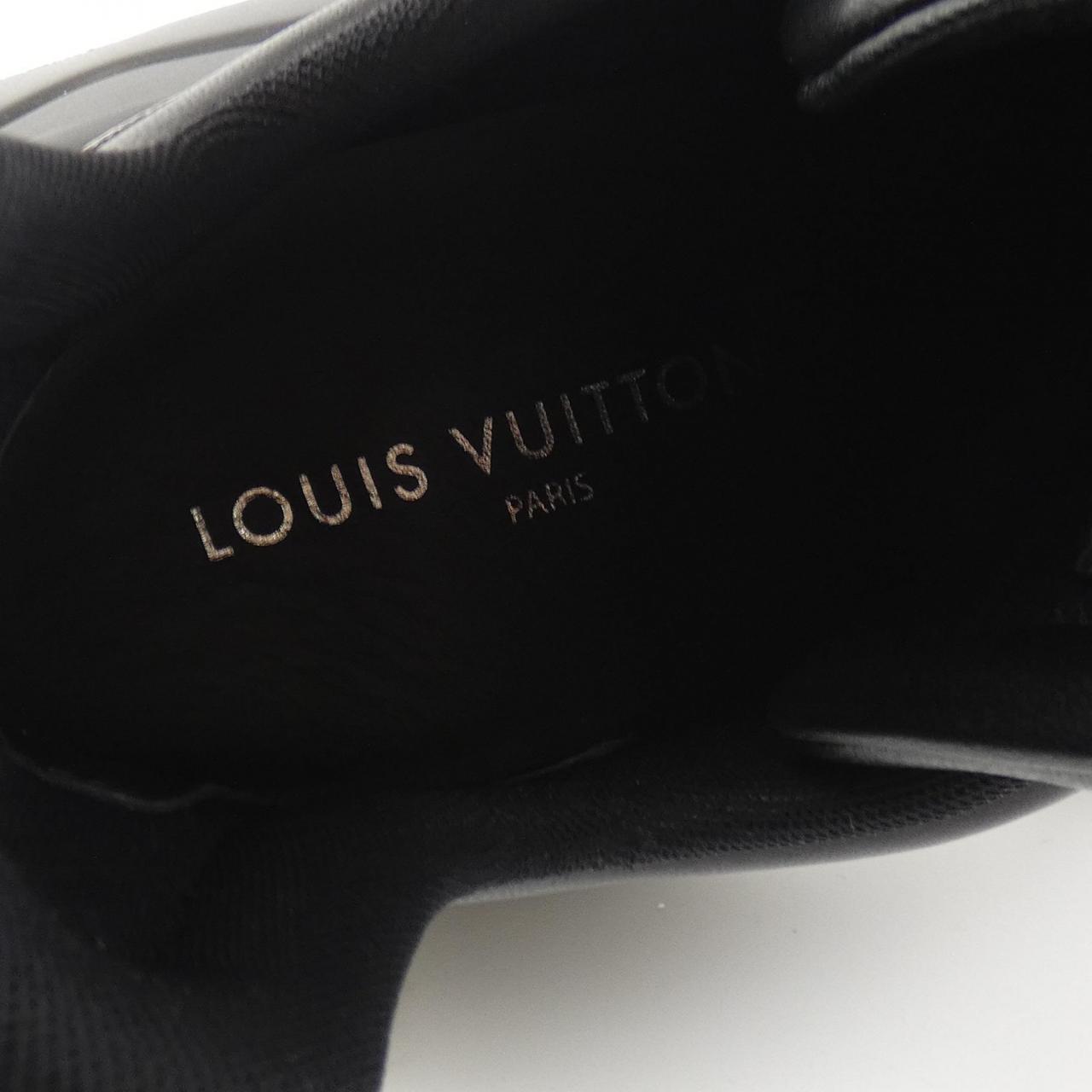 ルイヴィトン LOUIS VUITTON スニーカー