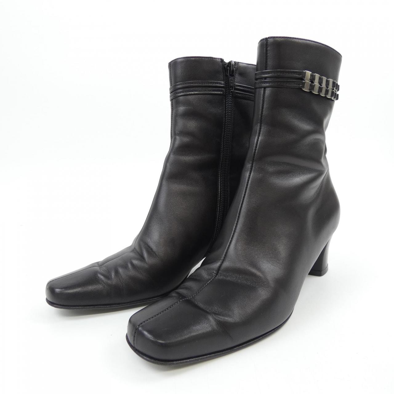 サルヴァトーレフェラガモ SALVATORE FERRAGAMO ブーツ