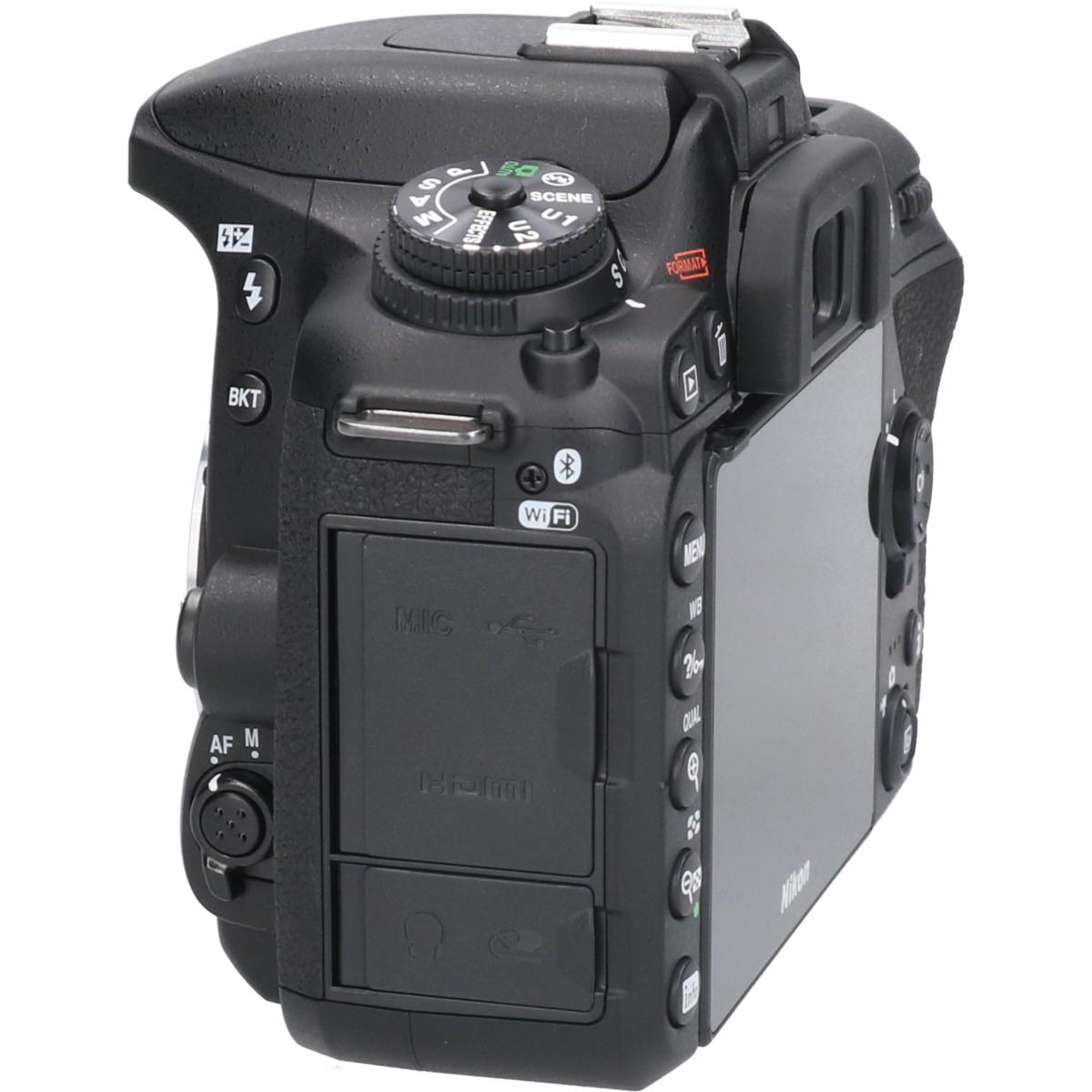 NIKON D7500