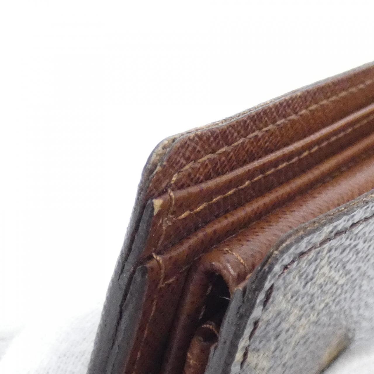 ルイヴィトン モノグラム ポルト ビエ カルト クレディ モネ M61665 財布