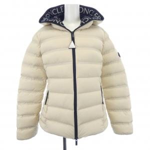 モンクレール MONCLER ダウンジャケット