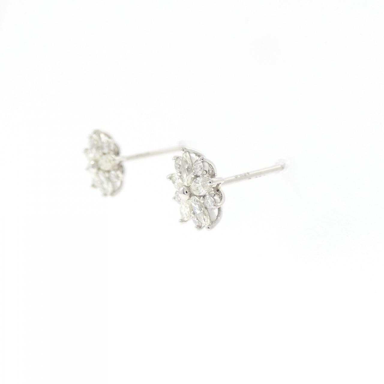 【新品】PT900 フラワー ダイヤモンド ピアス 0.40CT
