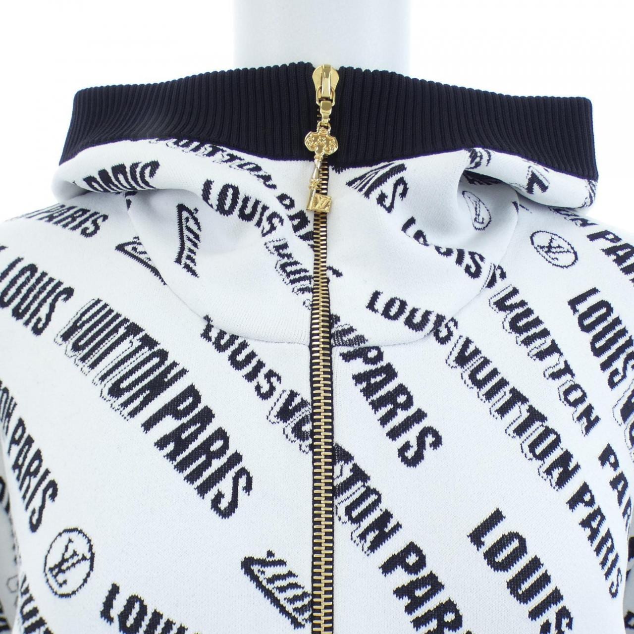 ルイヴィトン LOUIS VUITTON スランティドシグネチャー FLKC93IT1 パーカー