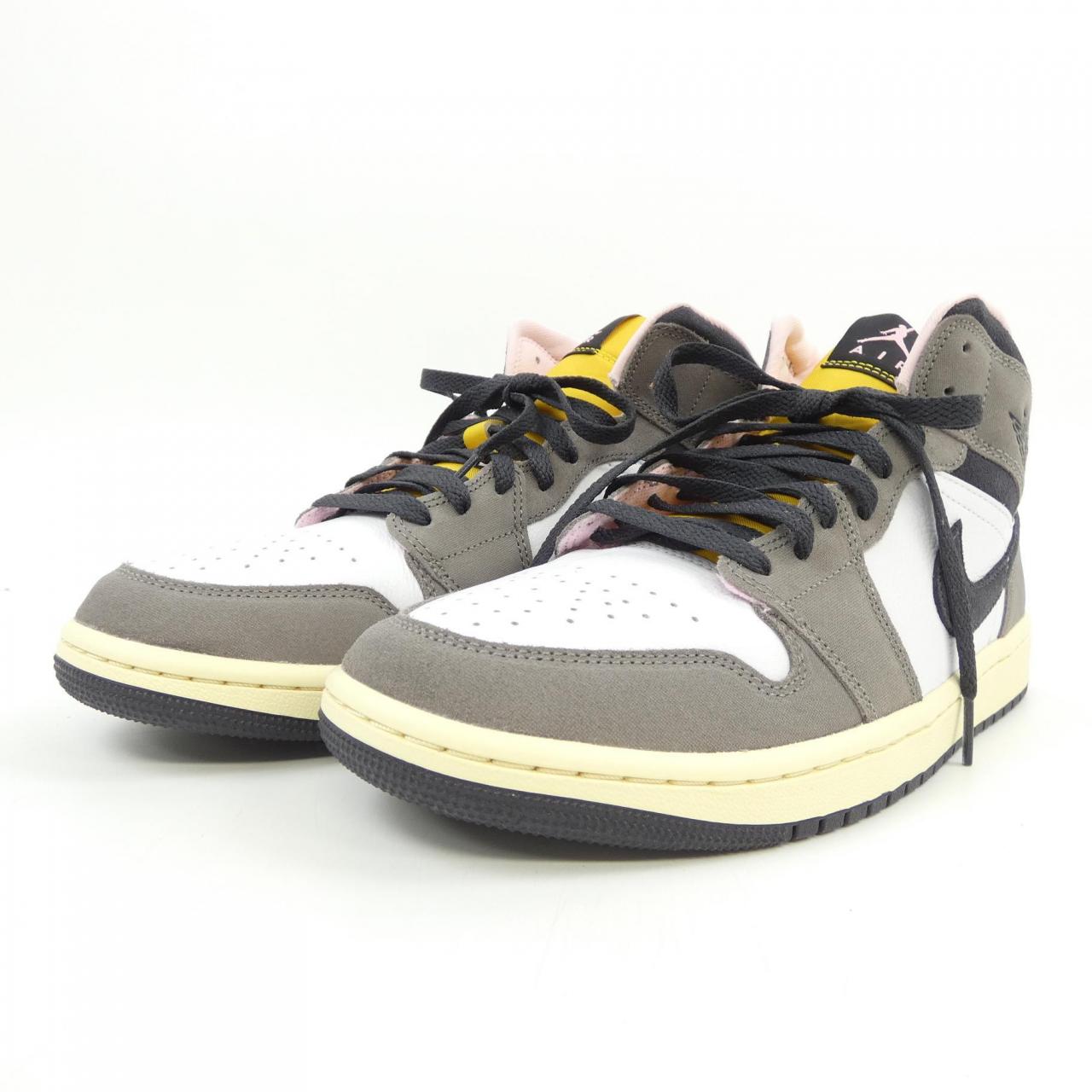 エアジョーダン AIR JORDAN HQ2011 100 スニーカー