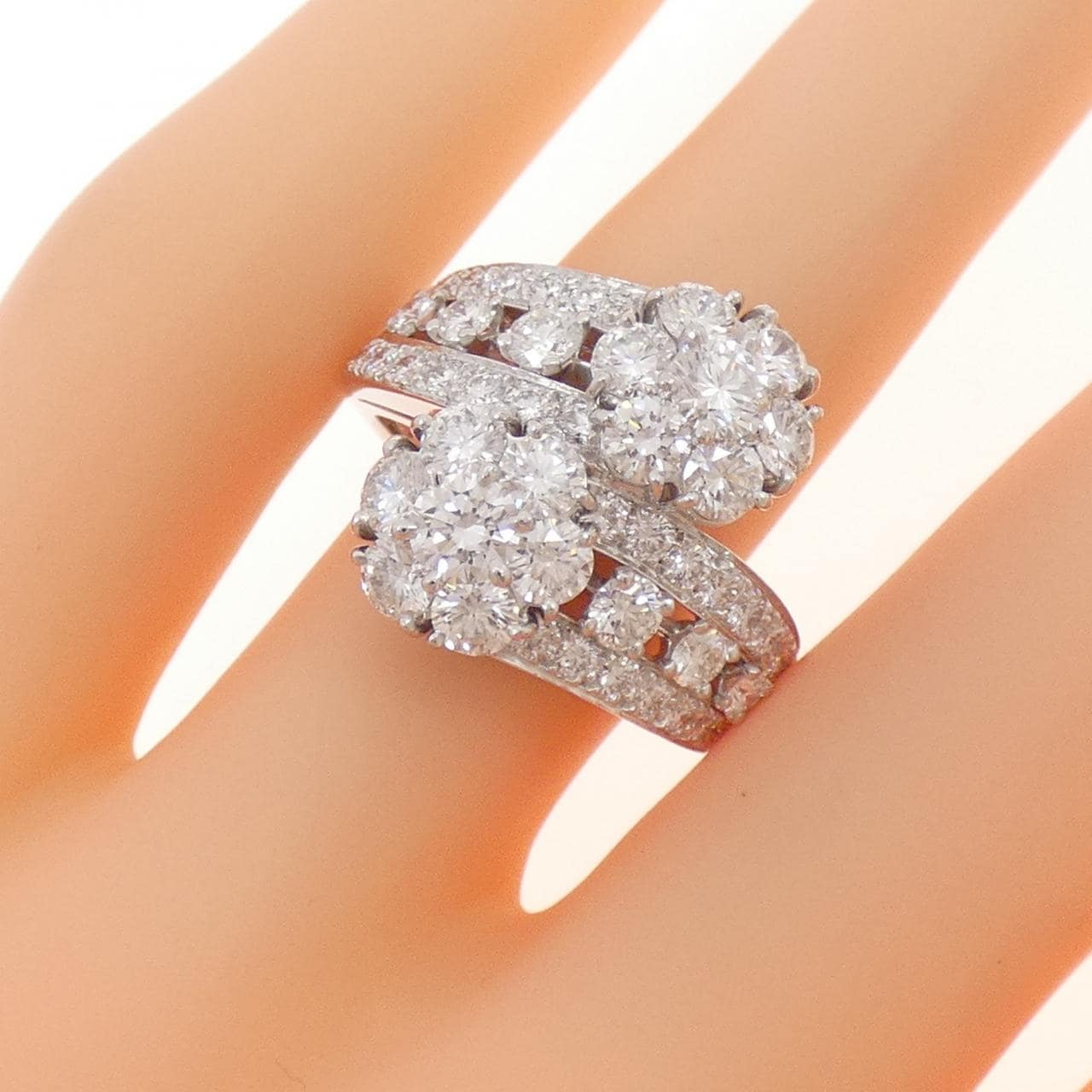 ヴァンクリーフ&アーペル スノーフレイク ダブルフルール リング