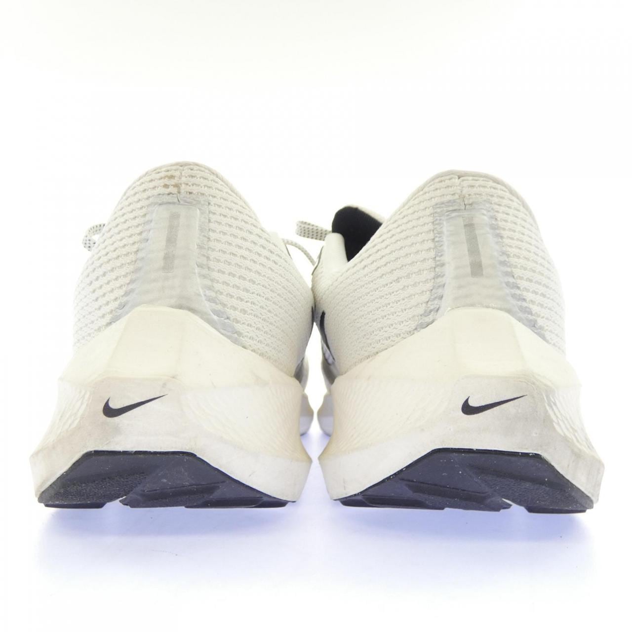 ナイキ NIKE DV3854-104 スニーカー