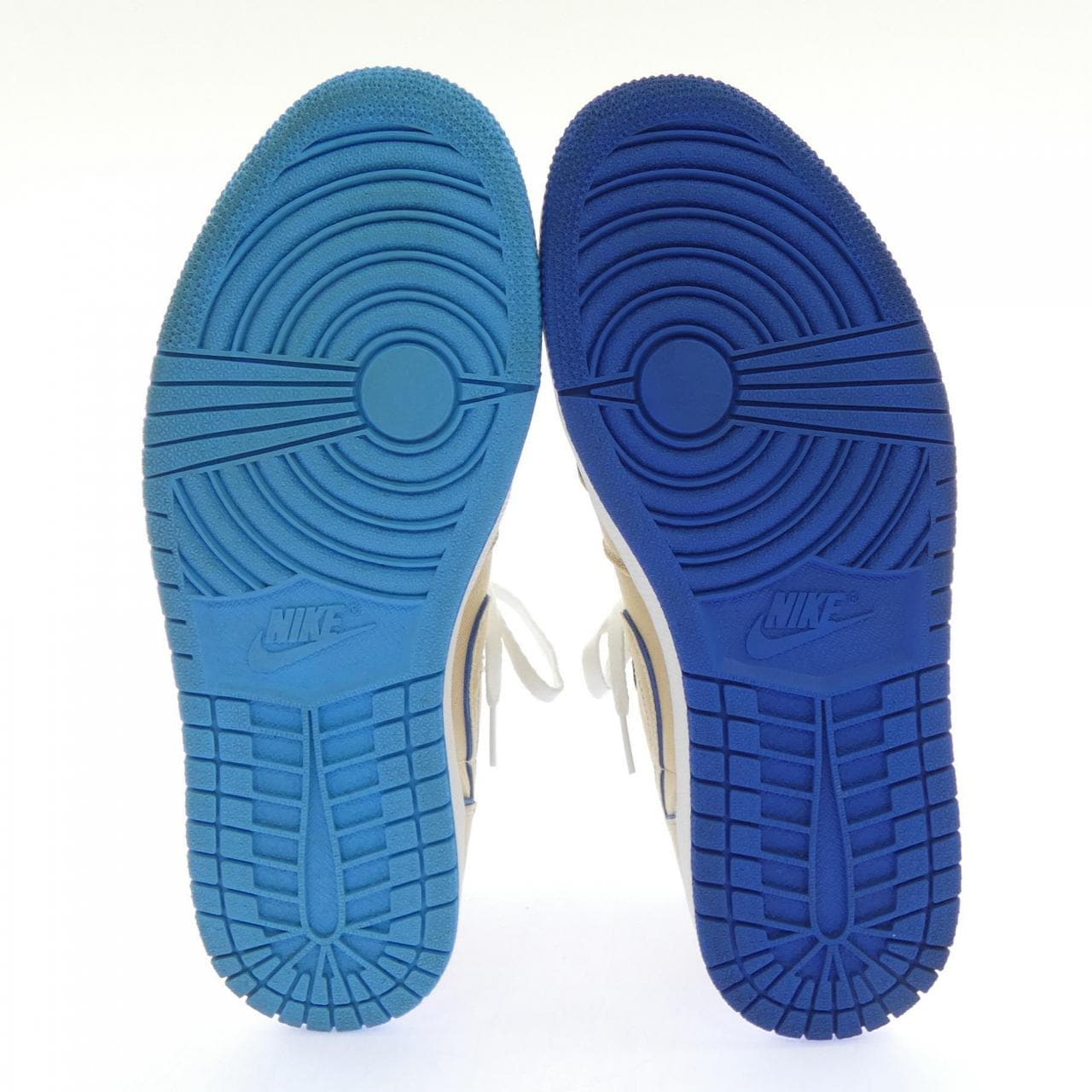 ナイキ NIKE スニーカー