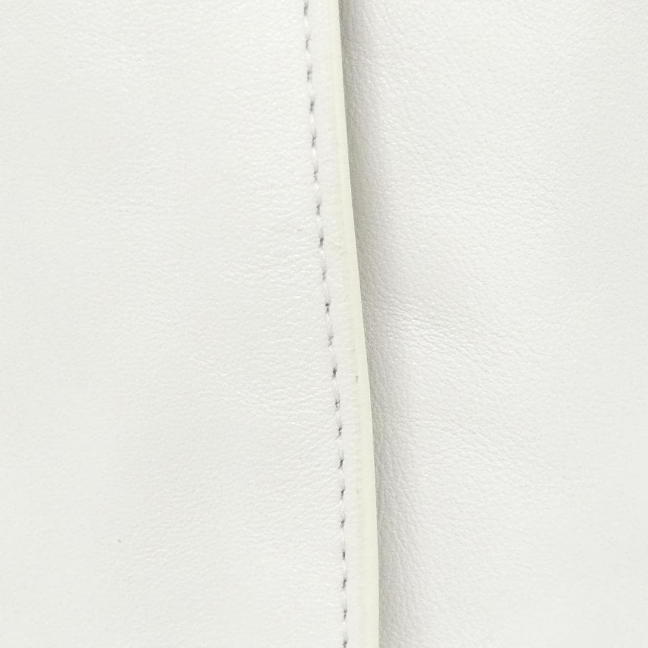 ボッテガヴェネタ 607964 VCP40 バッグ