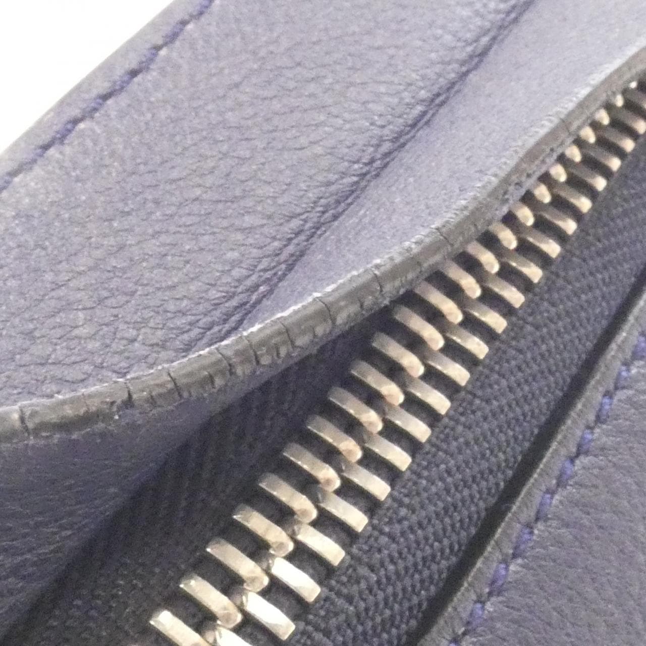 ロエベ ティー メッセンジャー 316 36 P37 ショルダーバッグ