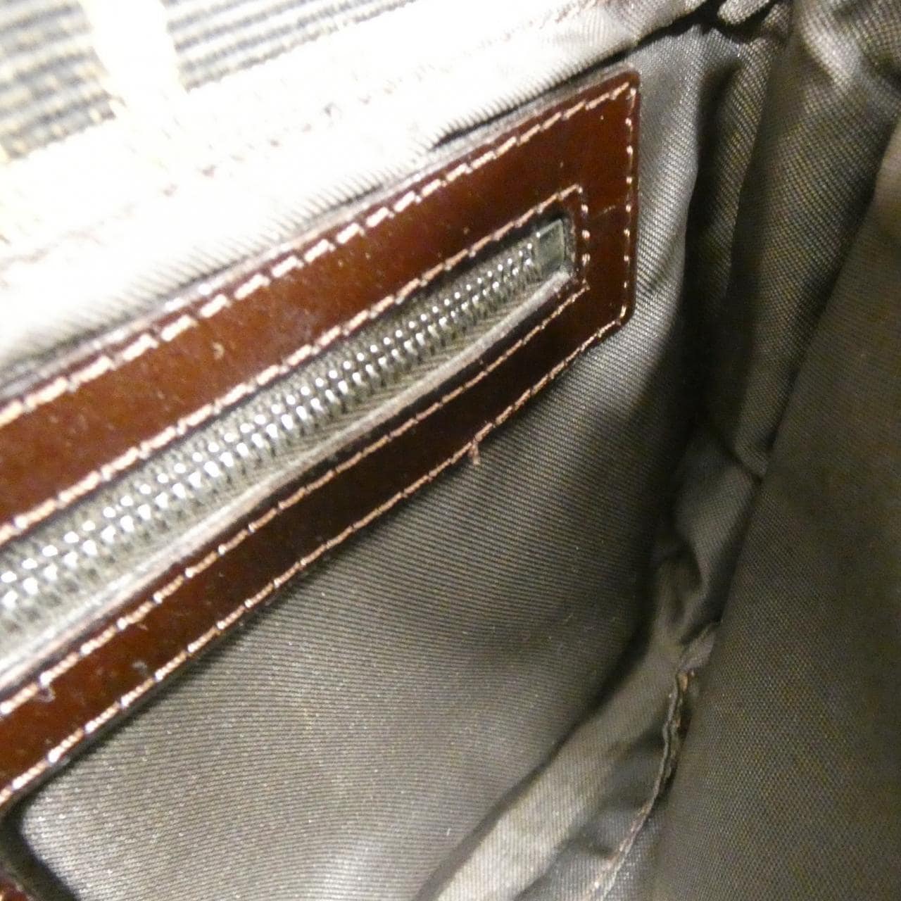 【ヴィンテージ】フェンディ バゲット 26424 ショルダーバッグ