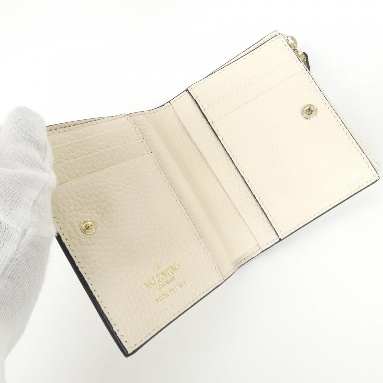 ヴァレンティノガラヴァーニ 財布
