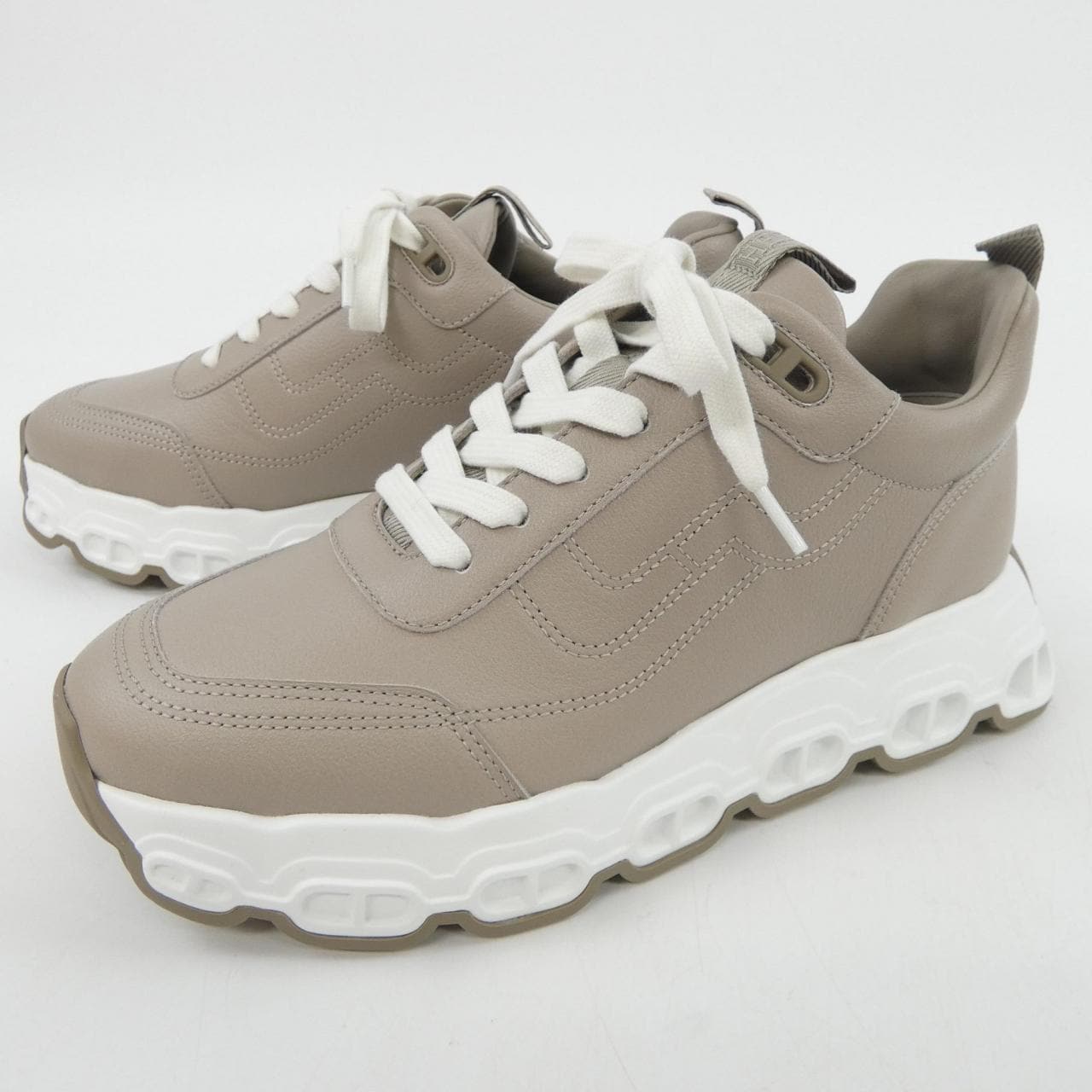 エルメス HERMES インパルス シェーヌダンクル 252014Z スニーカー