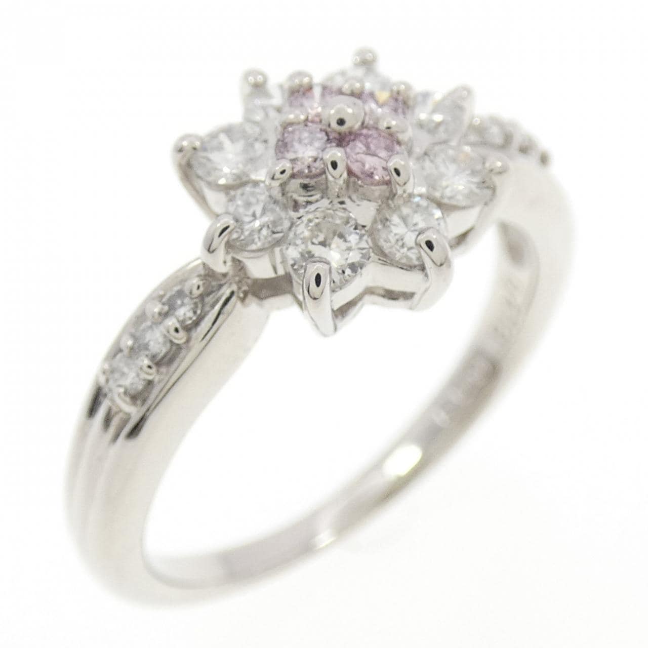 PT900 フラワー ピンクダイヤモンド リング 0.09CT