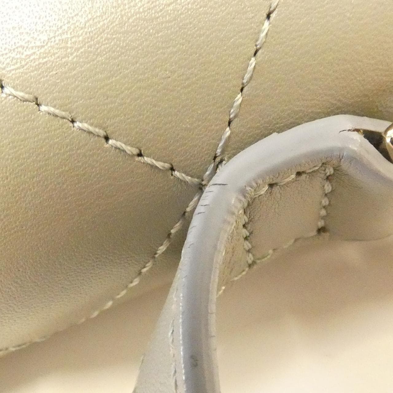 シャネル バッグ
