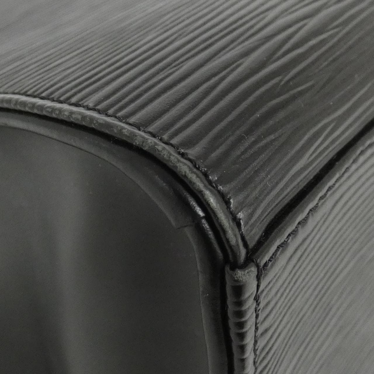 ルイヴィトン エピ ジェモ M52452 バッグ