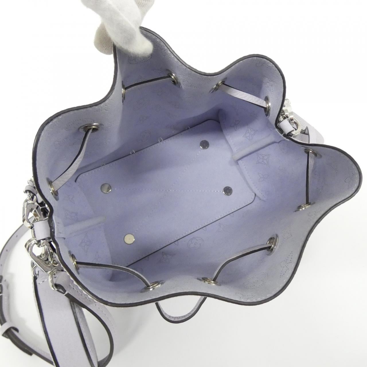 ルイヴィトン マヒナ ベラ M22714 ショルダーバッグ