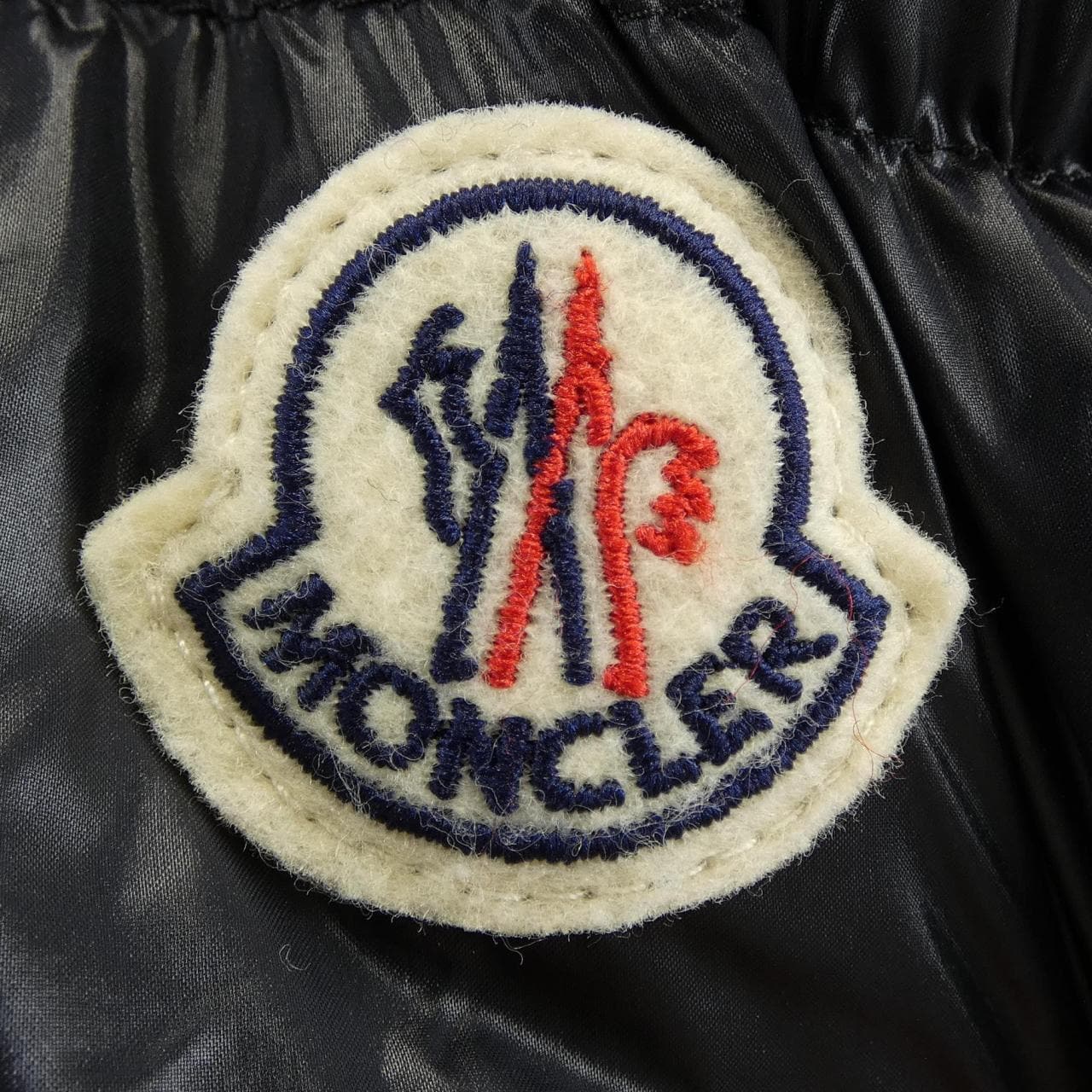 モンクレール MONCLER SERITTE ダウンジャケット