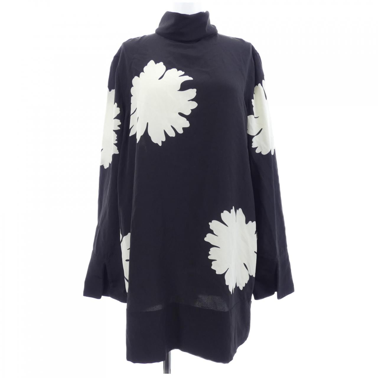 アレキサンダーマックイーン ALEXANDER McQUEEN 385086 QED40 トップス