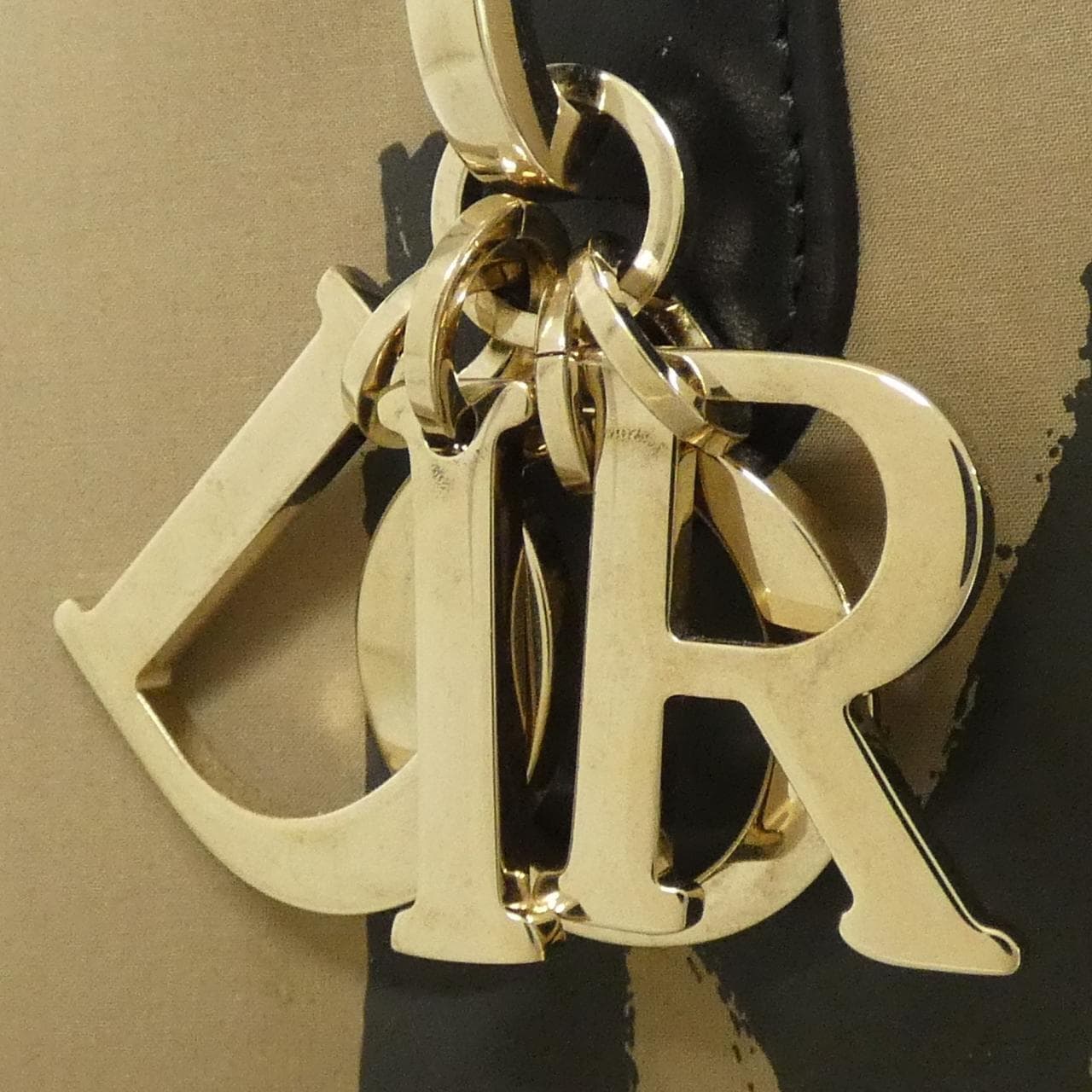 Christian DIOR DIOR Toujour 中 M2821OZCF 包袋