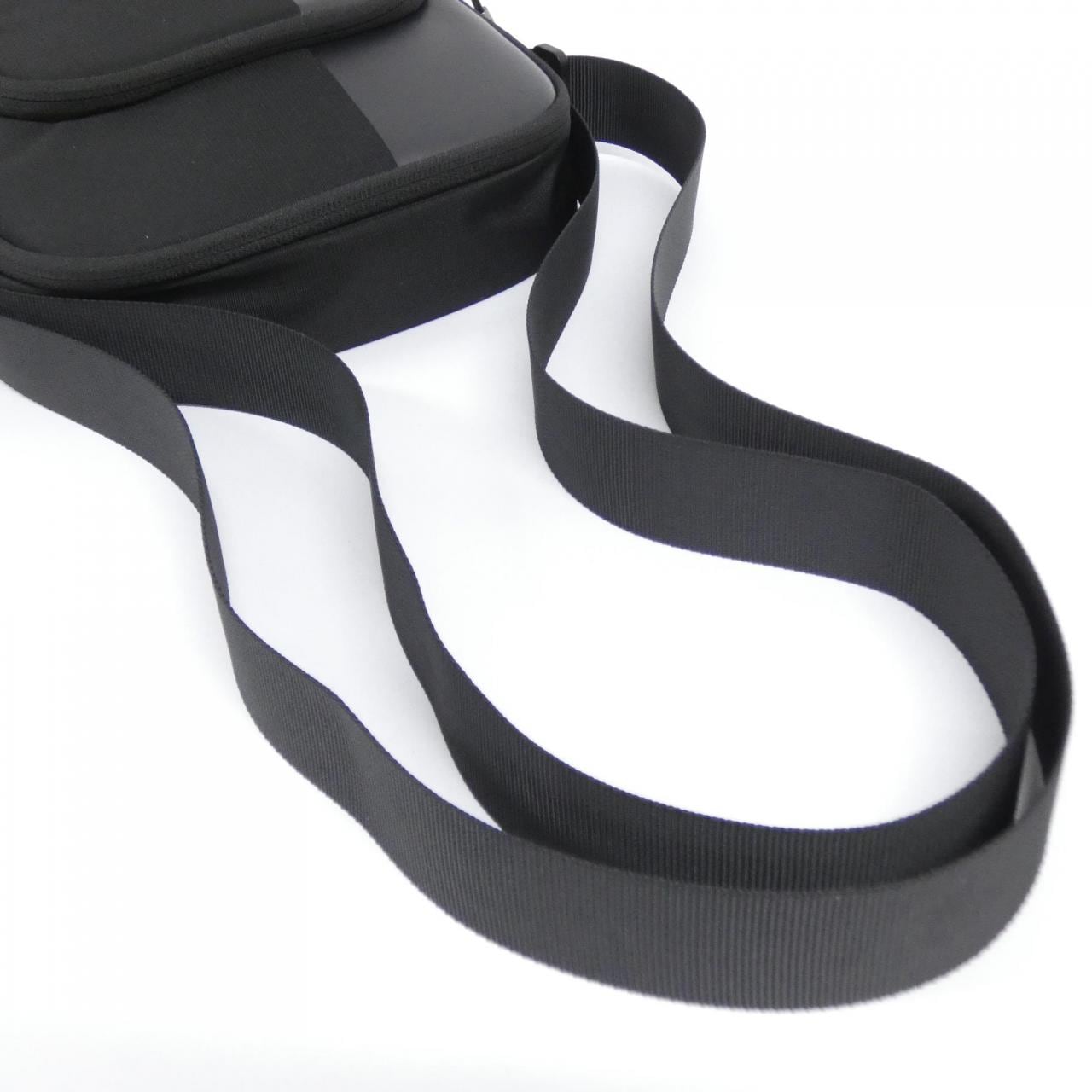 【新品】サムソナイト BIZ2GO CROSSOVER 4.0L 142141 ショルダーバッグ