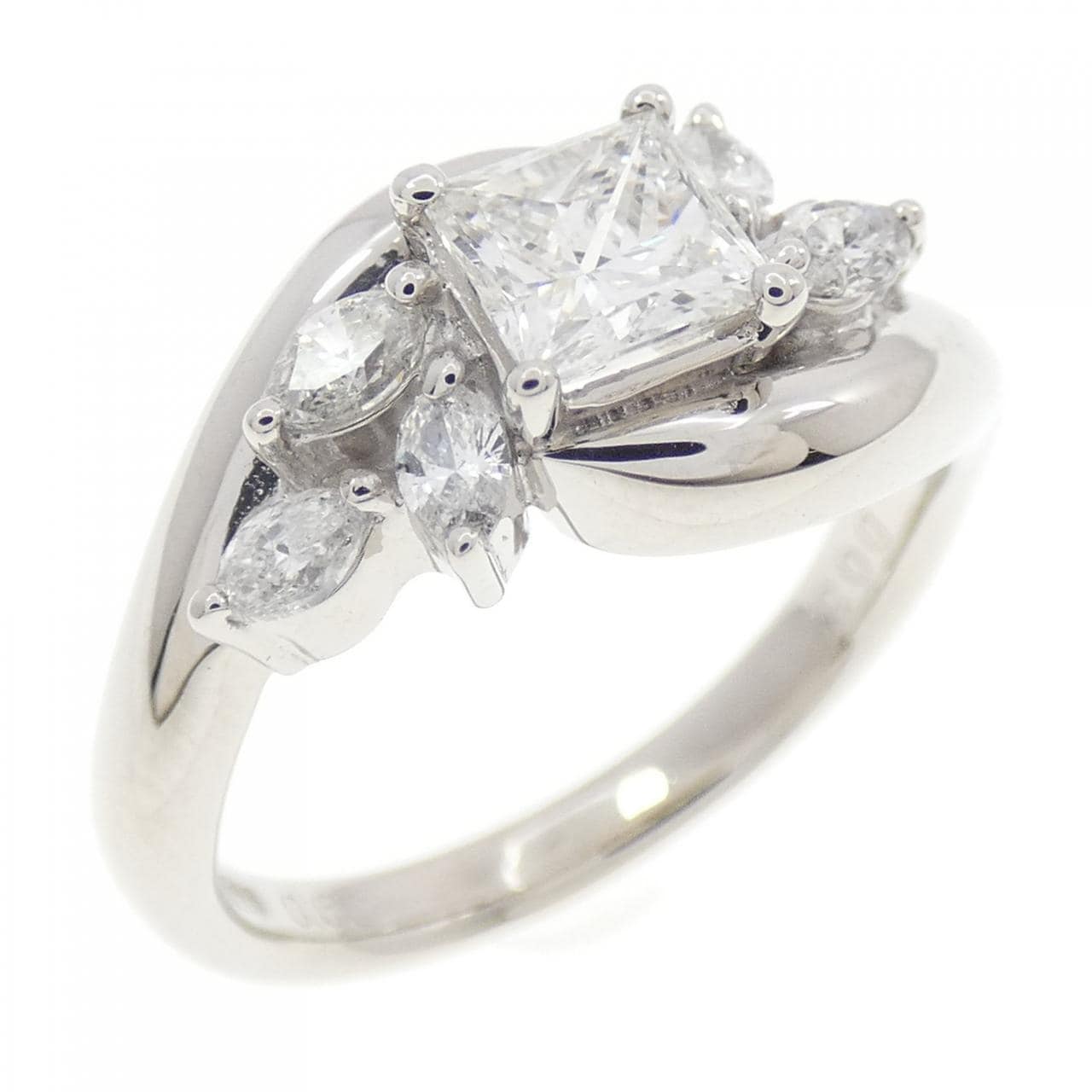 PT900 ダイヤモンド リング 0.60CT