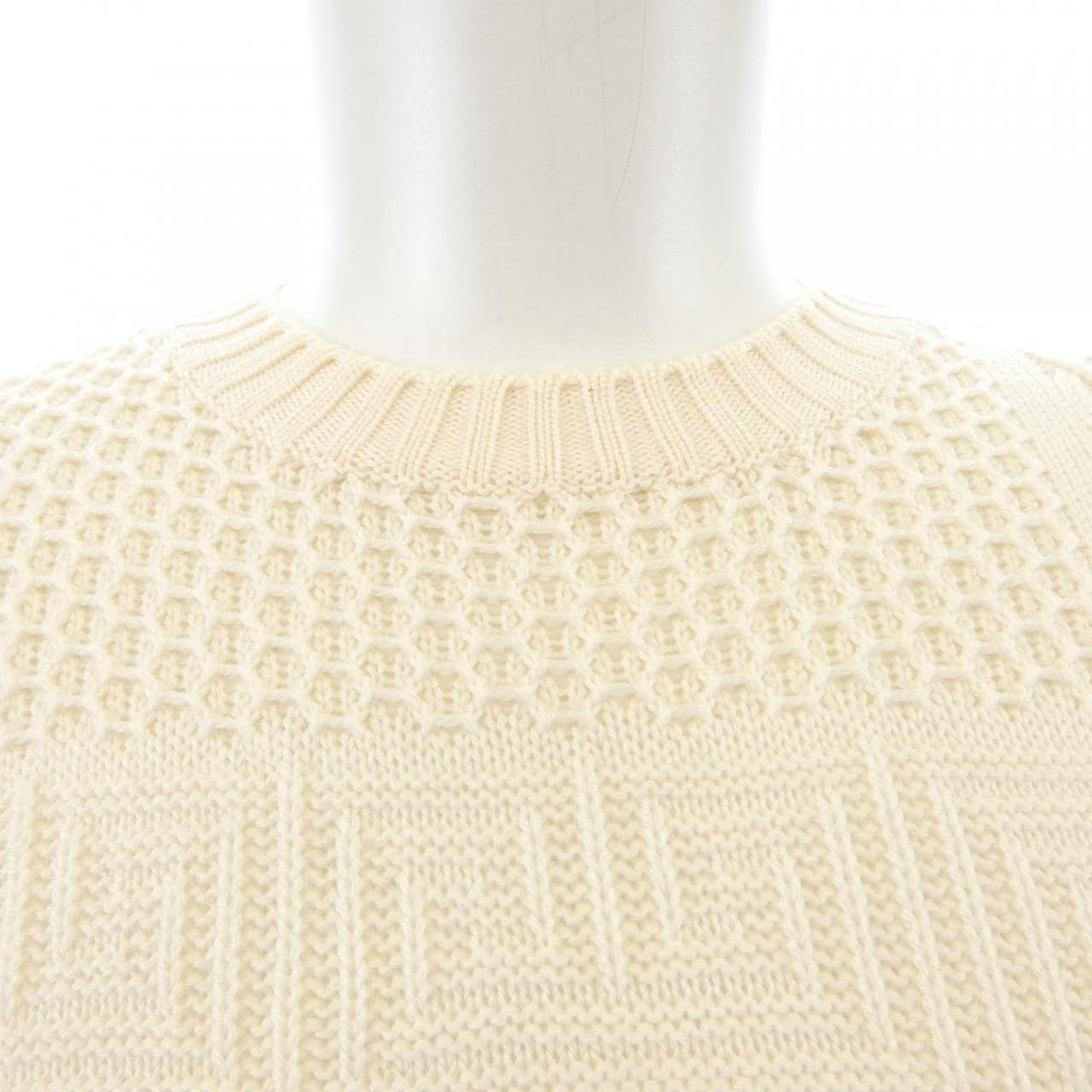 ヴェルサーチェ VERSACE A82702 ニット