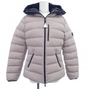 モンクレール MONCLER ダウンジャケット