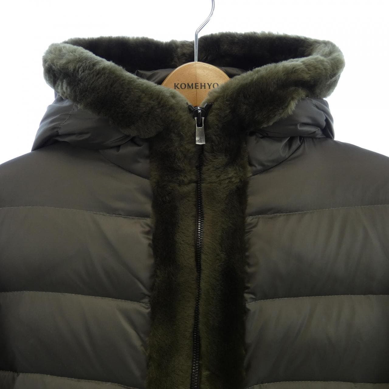 エンメティ EMMETI ダウンジャケット