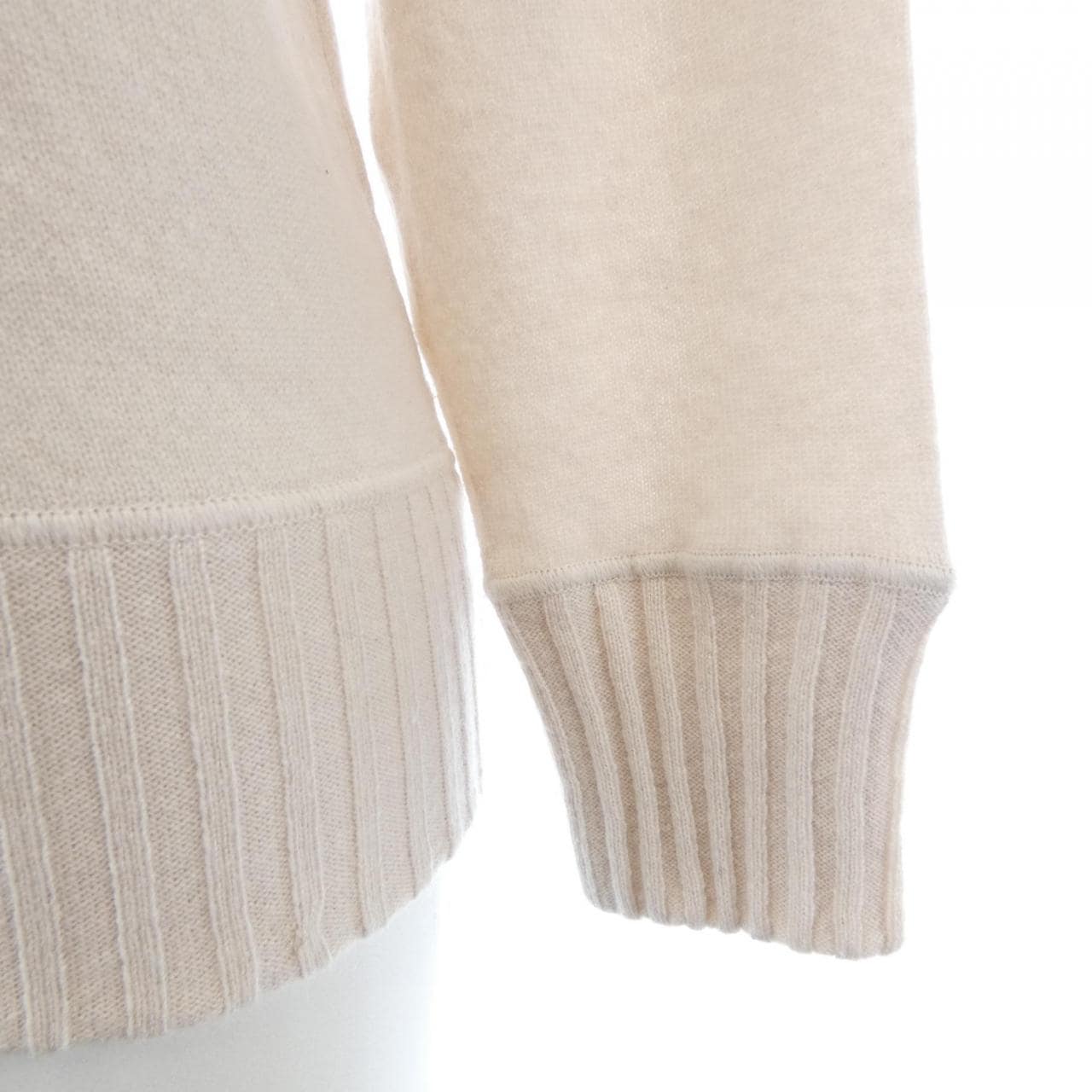 シャネル CHANEL P44570K04639 ニット