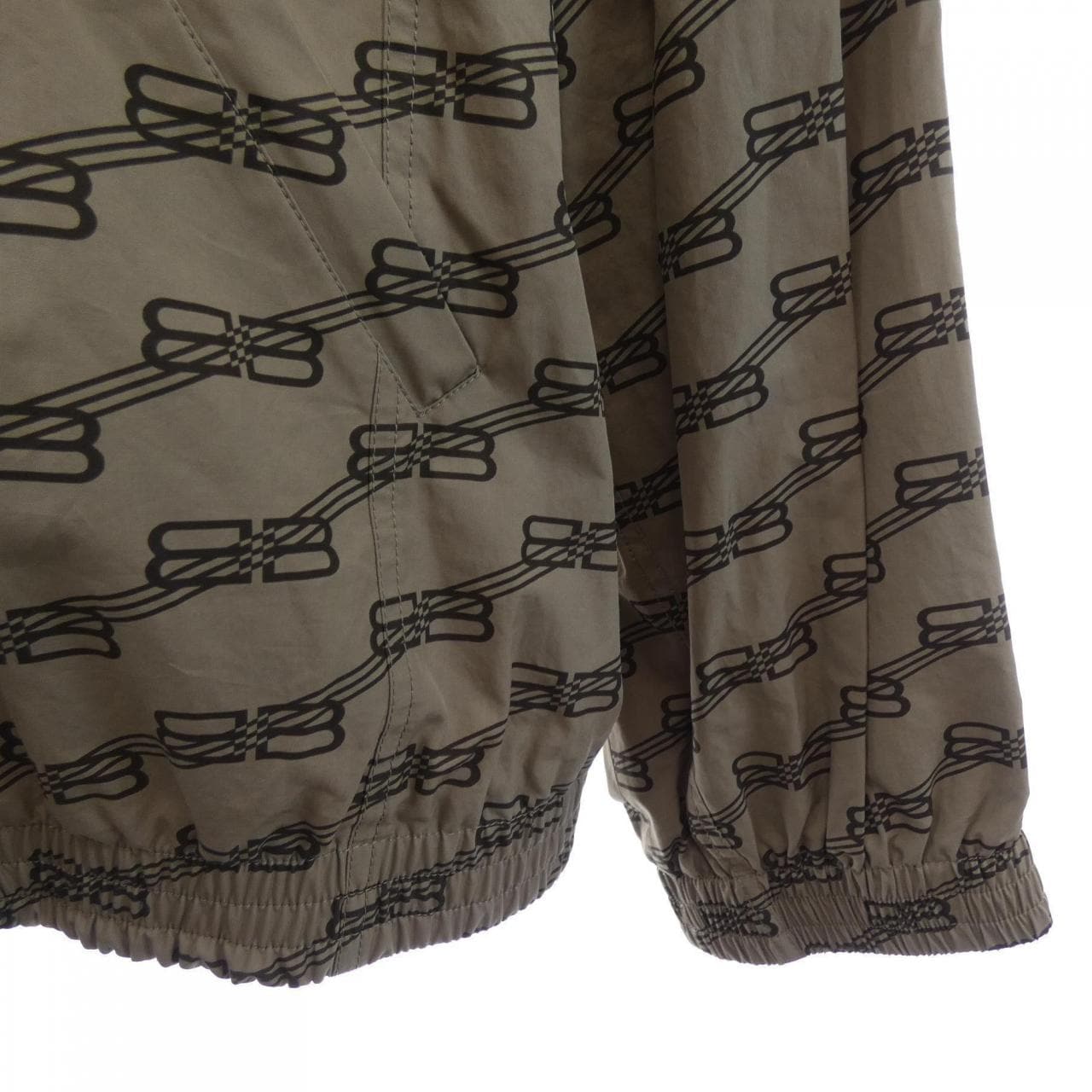 バレンシアガ BALENCIAGA 704495 TML36 UNISEX ブルゾン