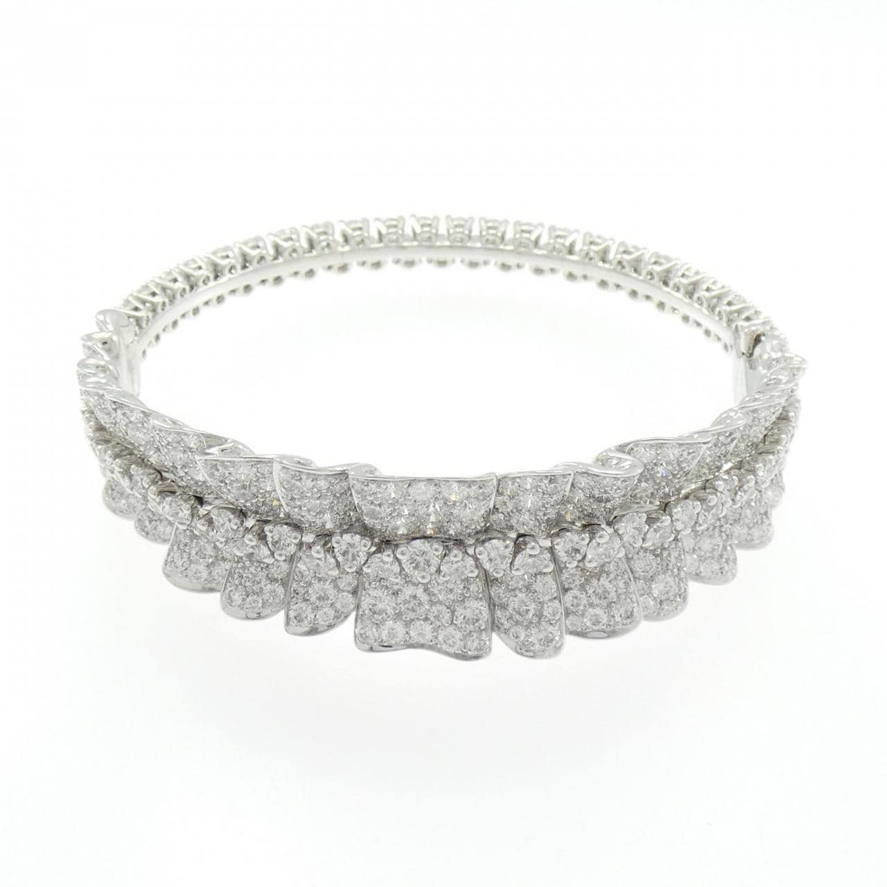 クリスチャンディオール ダイヤモンド バングル