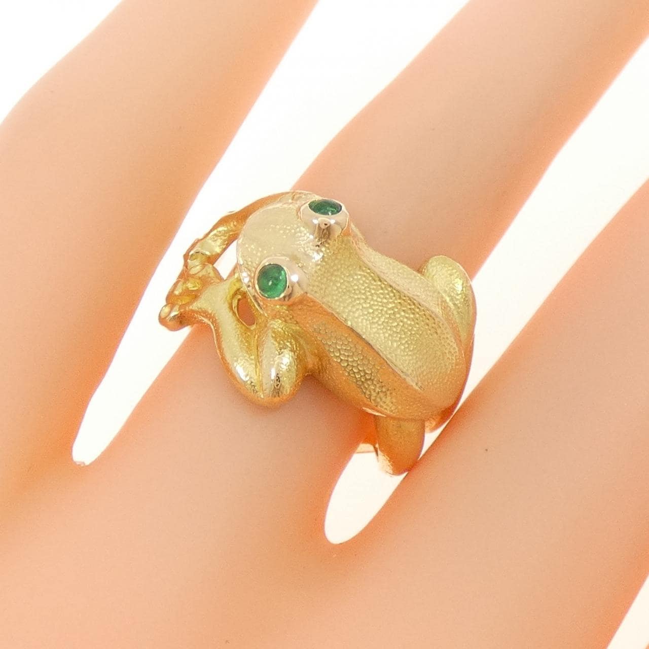 K18YG フロッグ エメラルド リング 0.07CT