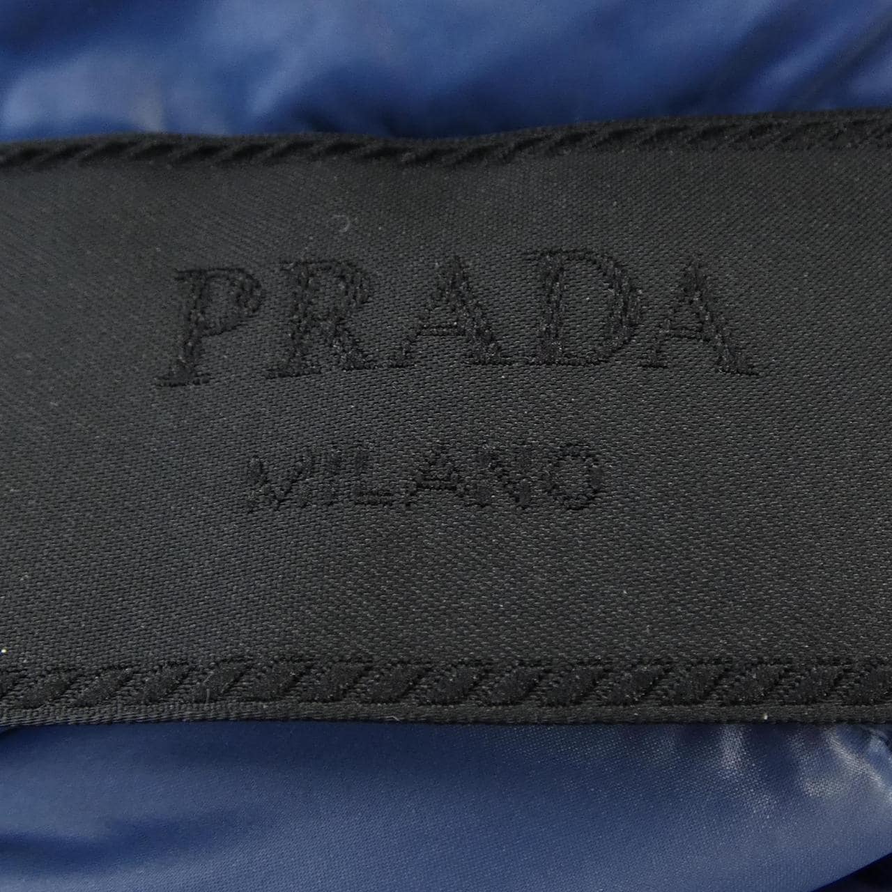 プラダ PRADA トライアングルロゴ SGN494 R172 AR0 ダウンジャケット