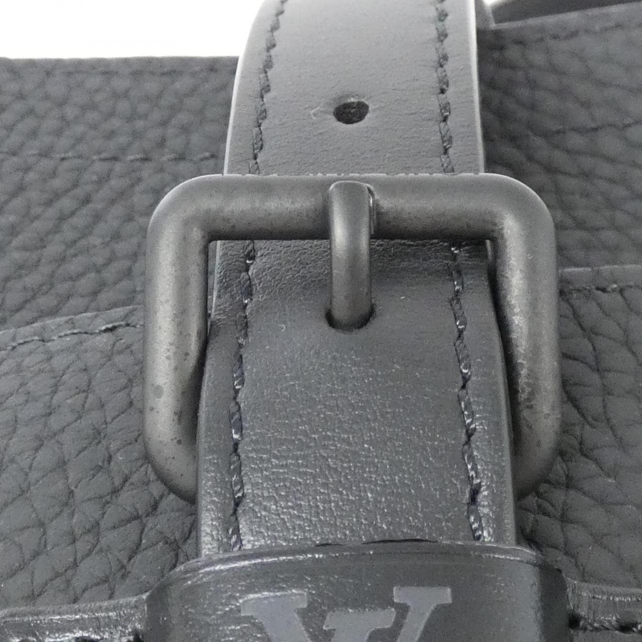 LOUIS VUITTON Vuitton Taurillon Christopher Tote M58479 Bag