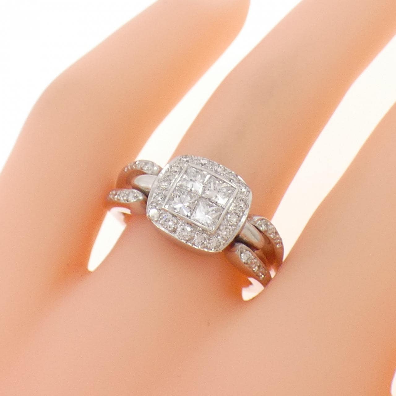 K18WG ダイヤモンド リング 0.89CT