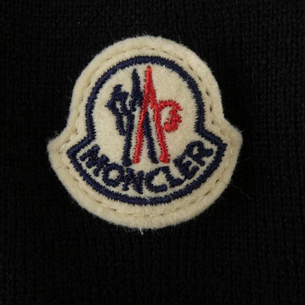 モンクレール MONCLER 10939B00032 M1131 ダウンジャケット