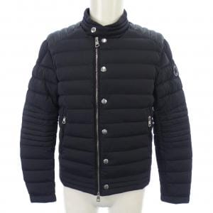 モンクレール MONCLER ダウンジャケット