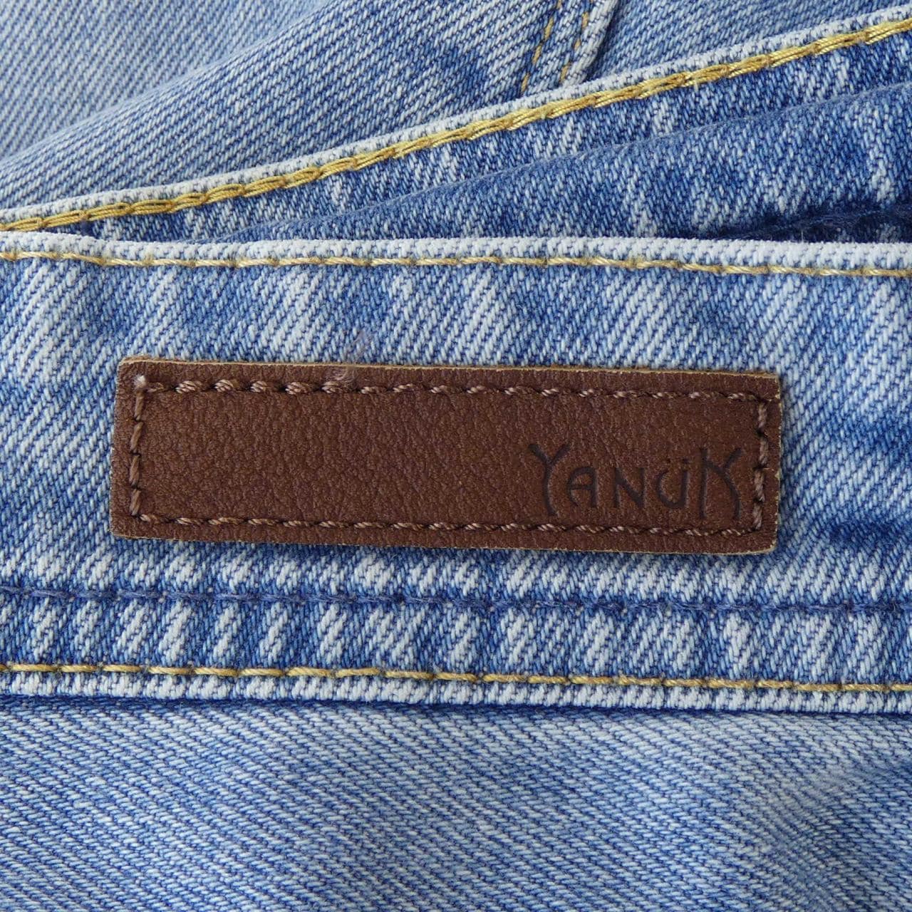ヤヌーク YANUK ジーンズ