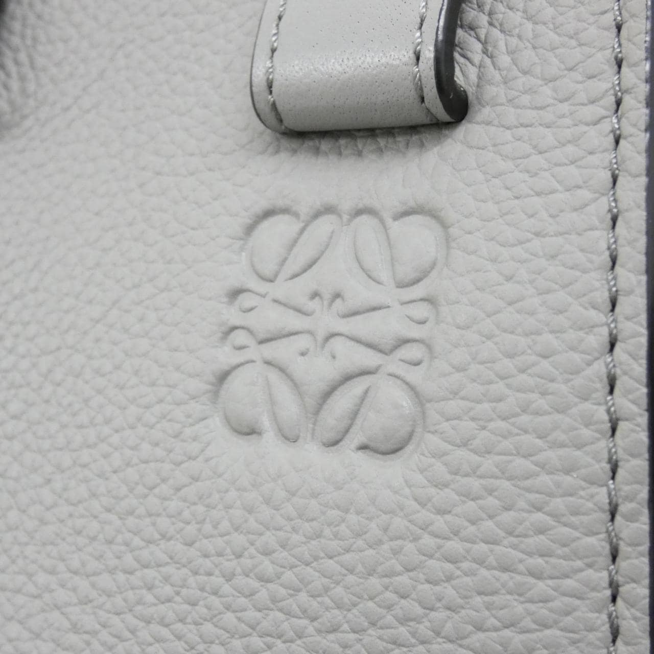 ロエベ ハンモック コンパクト A538H13X03 ショルダーバッグ