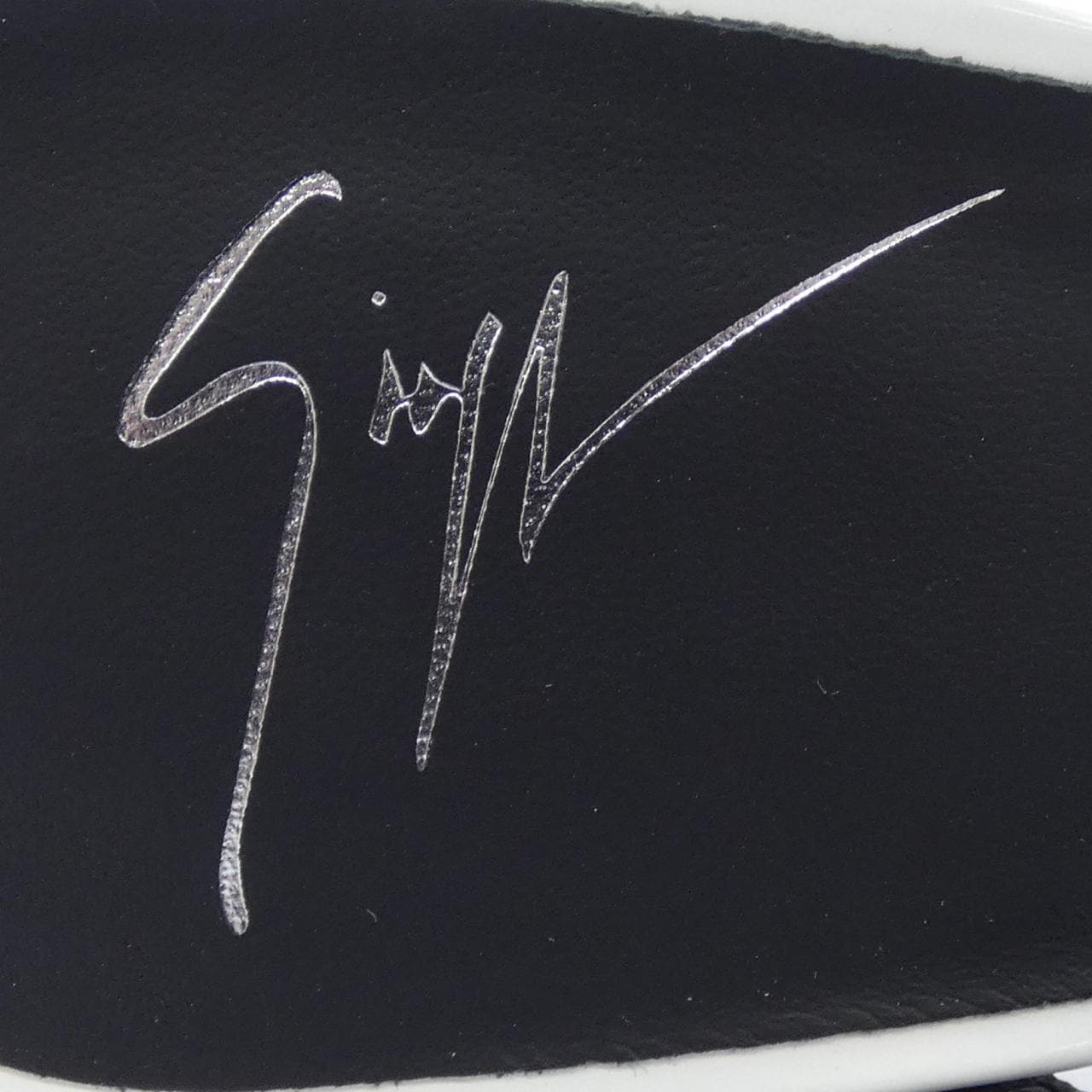 ジュゼッペザノッティ GIUSEPPE ZANOTTI サンダル