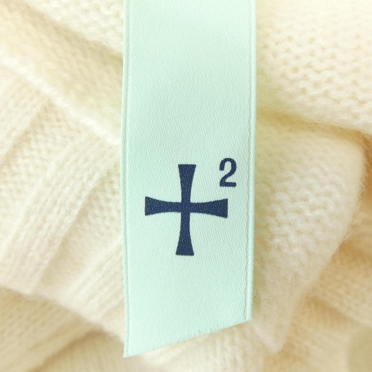 PLUS　PLUS ニット