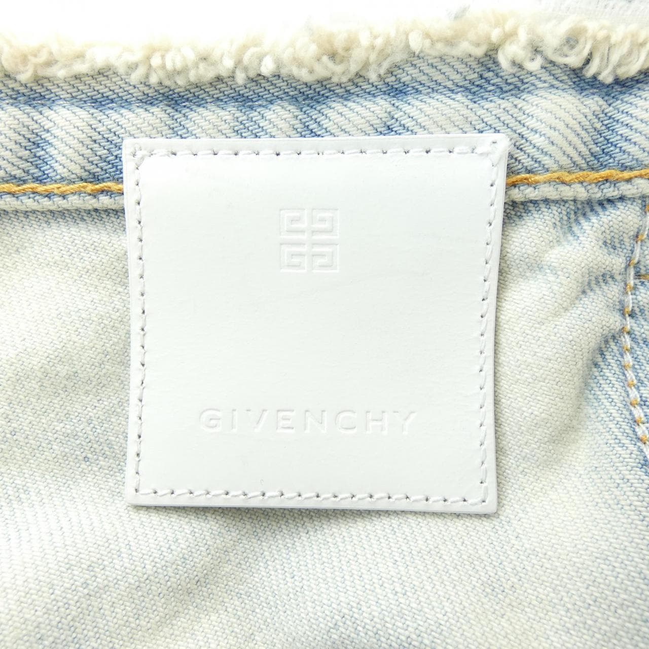 ジバンシー GIVENCHY BM51DZ5Y98 ショートパンツ
