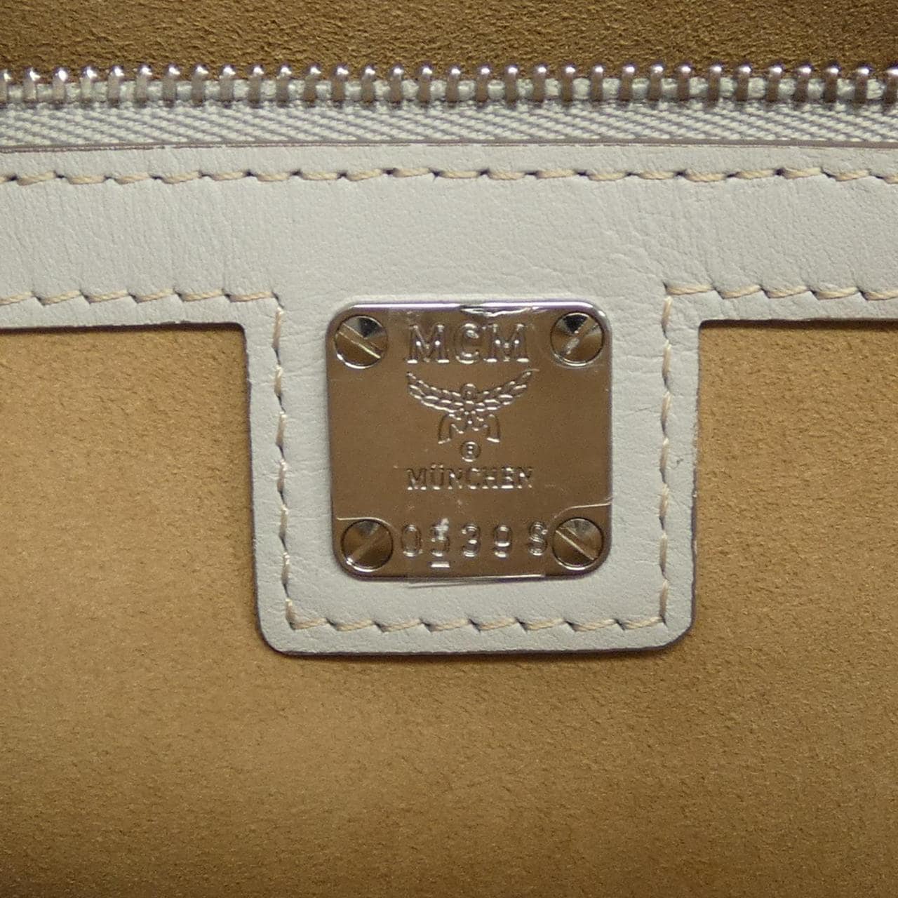 MCM MCM 包