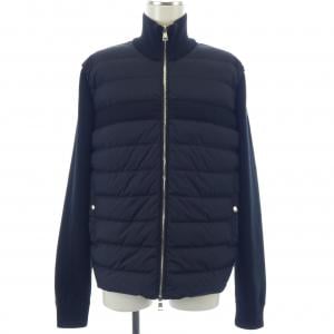 モンクレール MONCLER ダウンジャケット