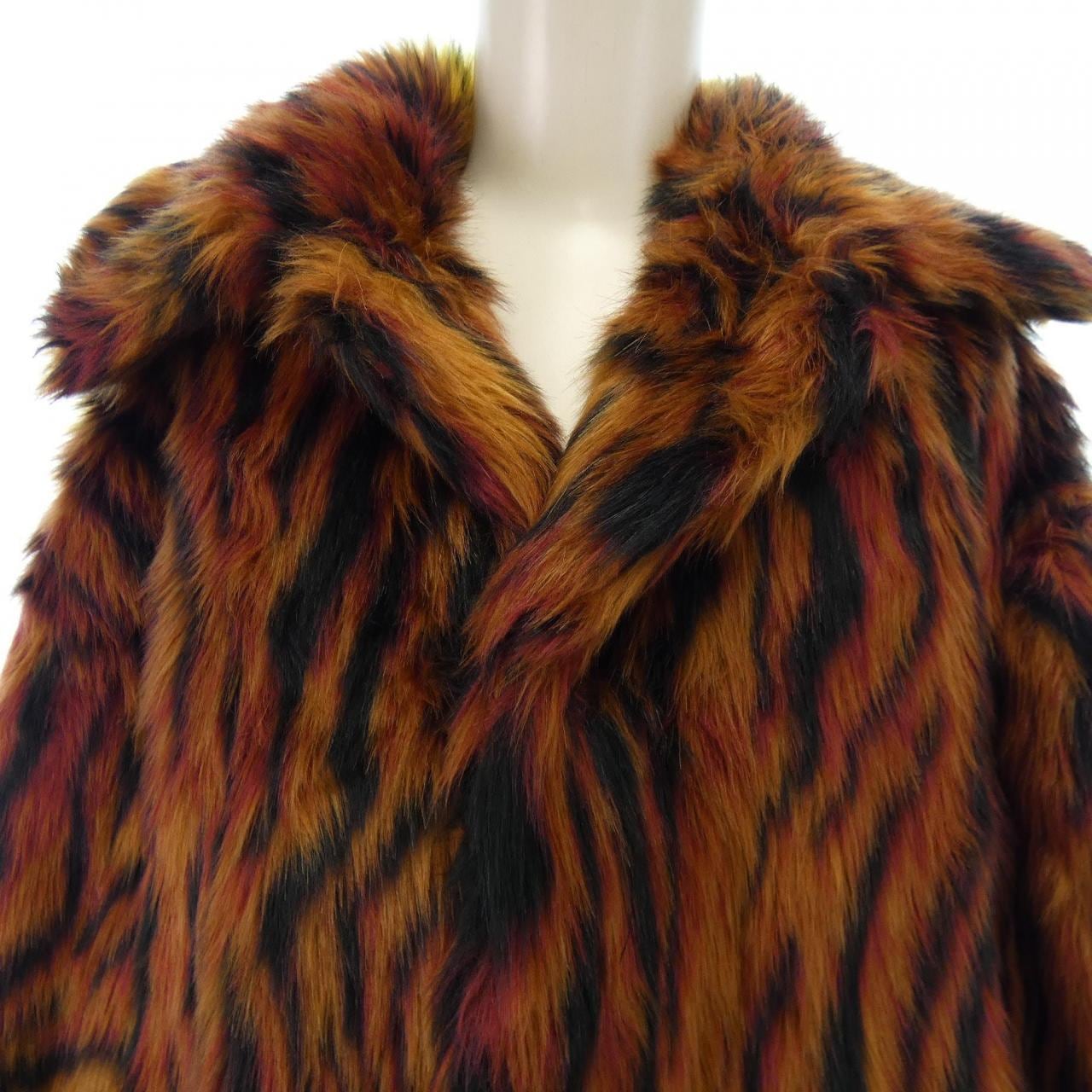 ヴェルサーチェ VERSACE A87741 コート