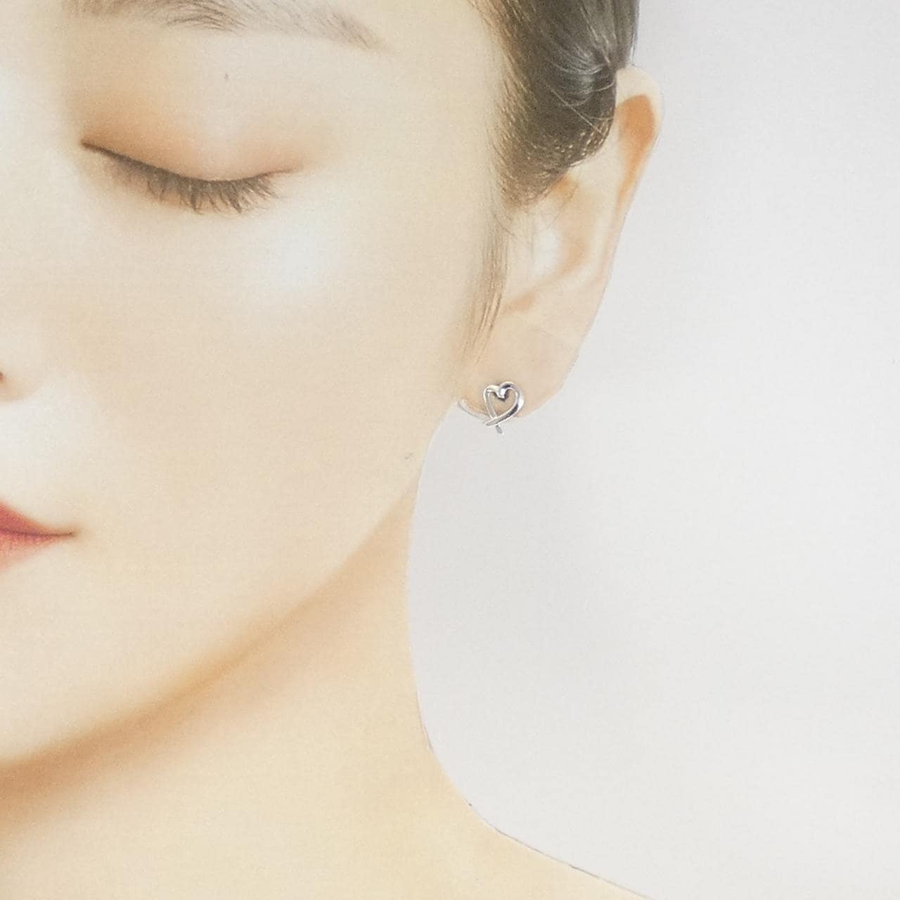 ティファニー ラビングハート ミニ ピアス