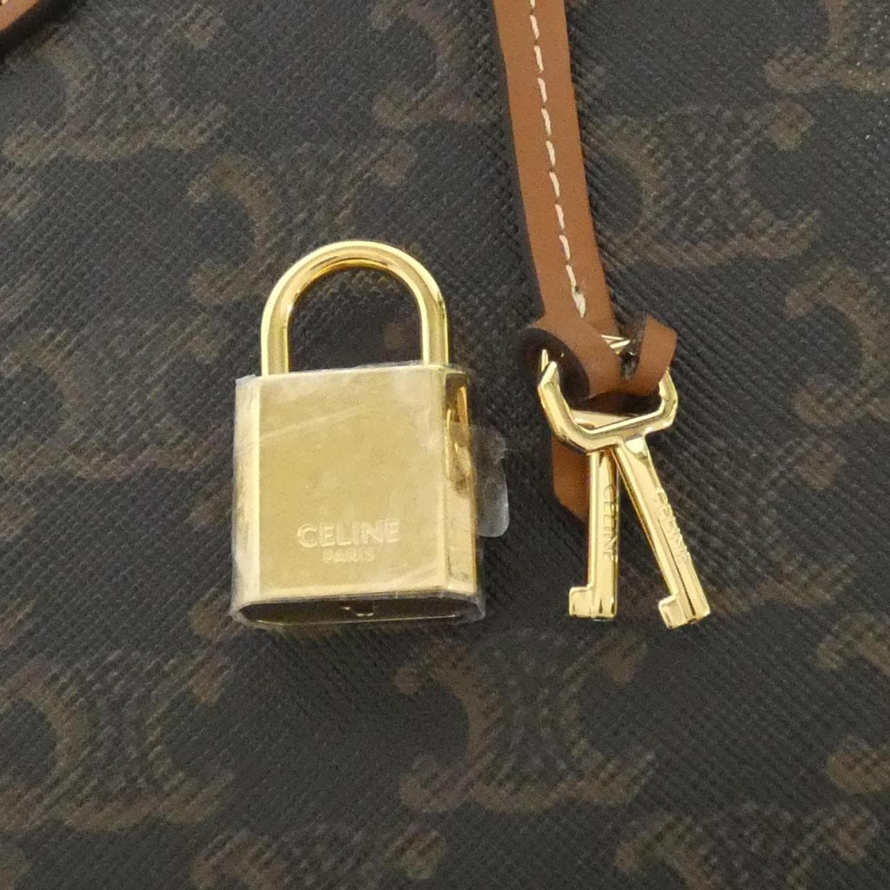 【新品】セリーヌ ティーン オノリン 120682DNK バッグ